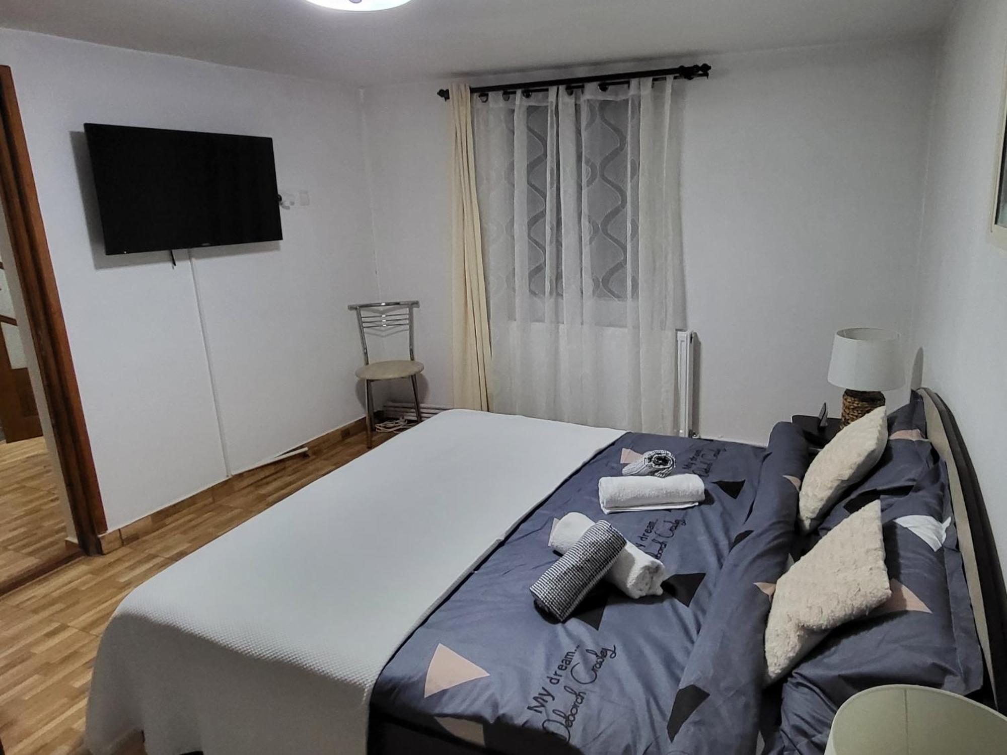 Casa Carbunaru Tirgu Ocna Bilik gambar