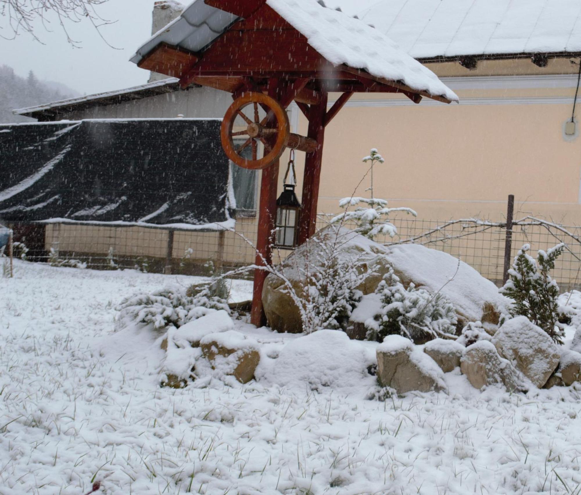 Casa Carbunaru Tirgu Ocna Luaran gambar